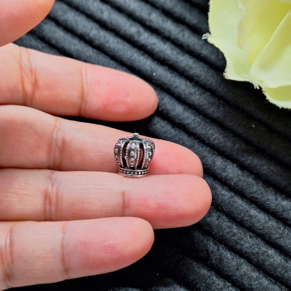 Pandora Charm - Crown - Picture 1 of 6